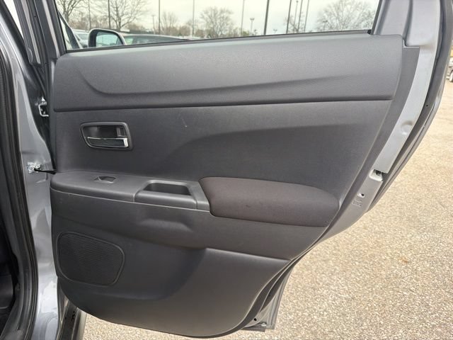 Used 2024 Mitsubishi Outlander Sport ES AWD/4WD image 19