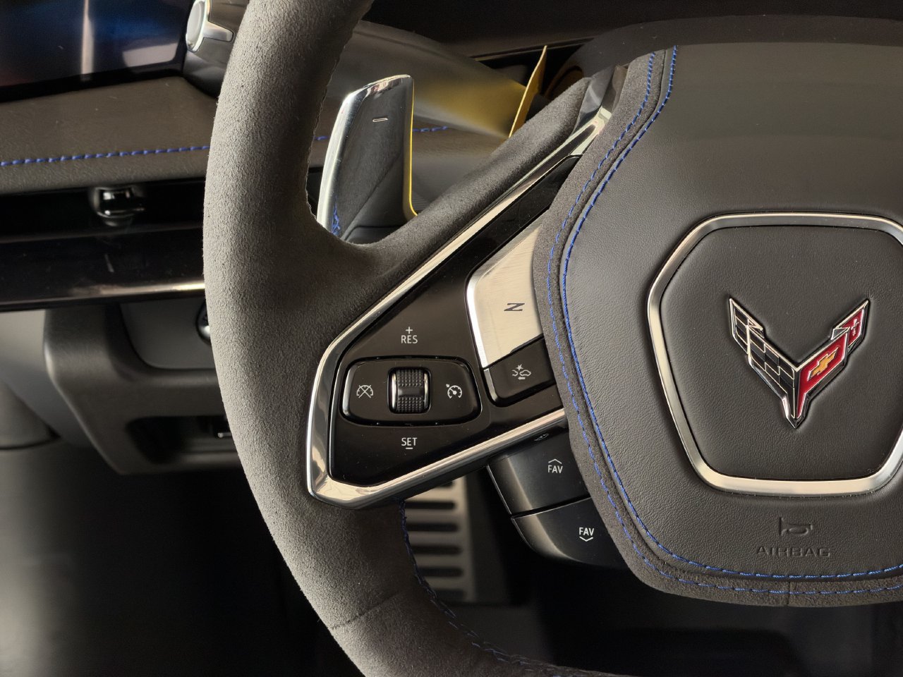 New 2027 Chevrolet Corvette Grand Sport w/ Stealth Interior Trim Package RWD image 15