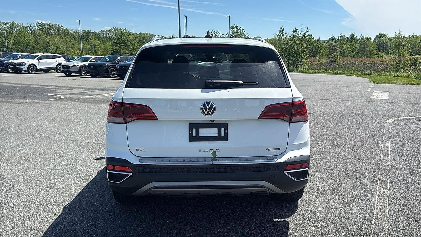 Used 2023 Volkswagen Taos SEL AWD/4WD image 7