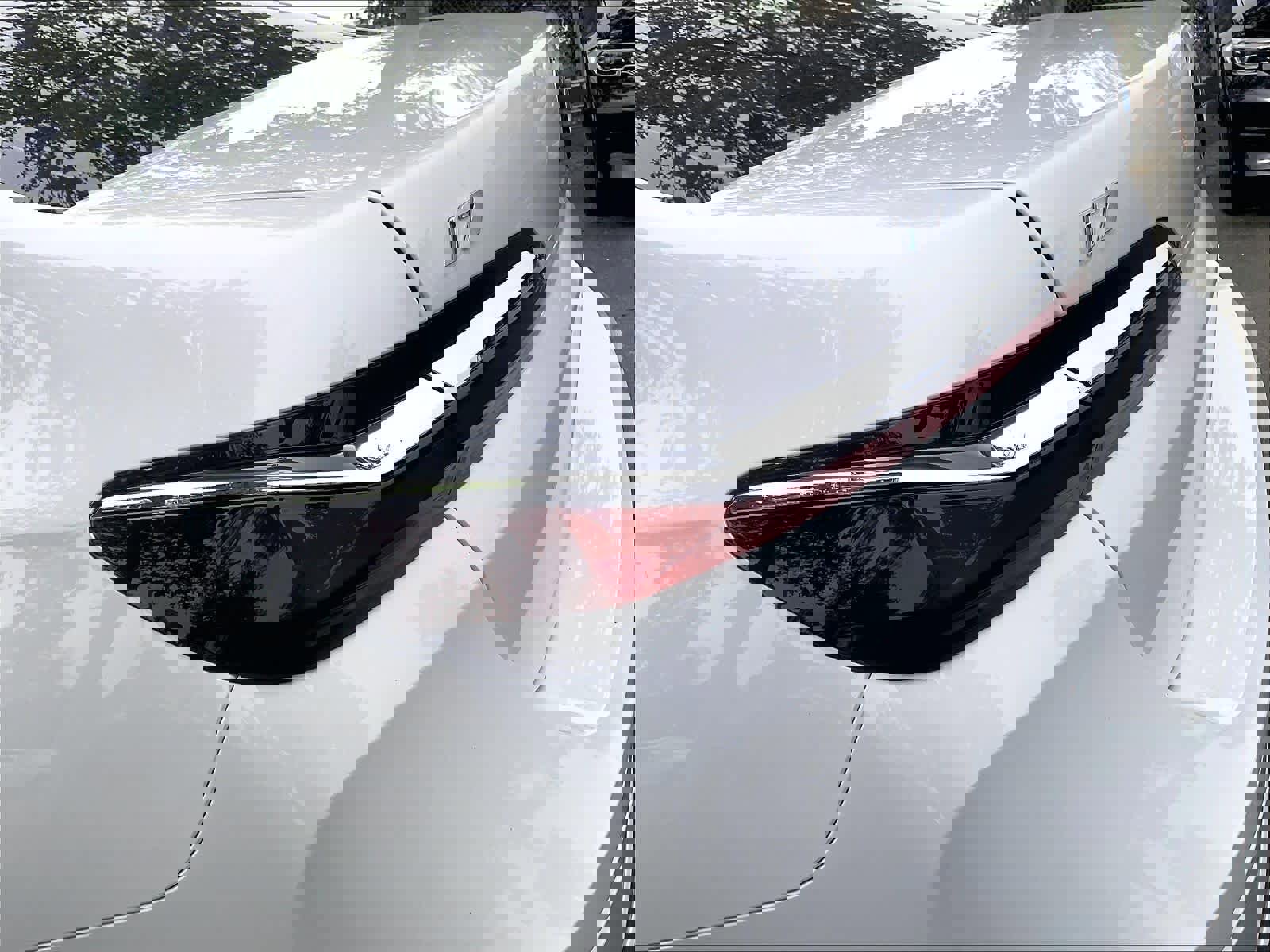 Certified 2024 BMW i7 xDrive60 image 30