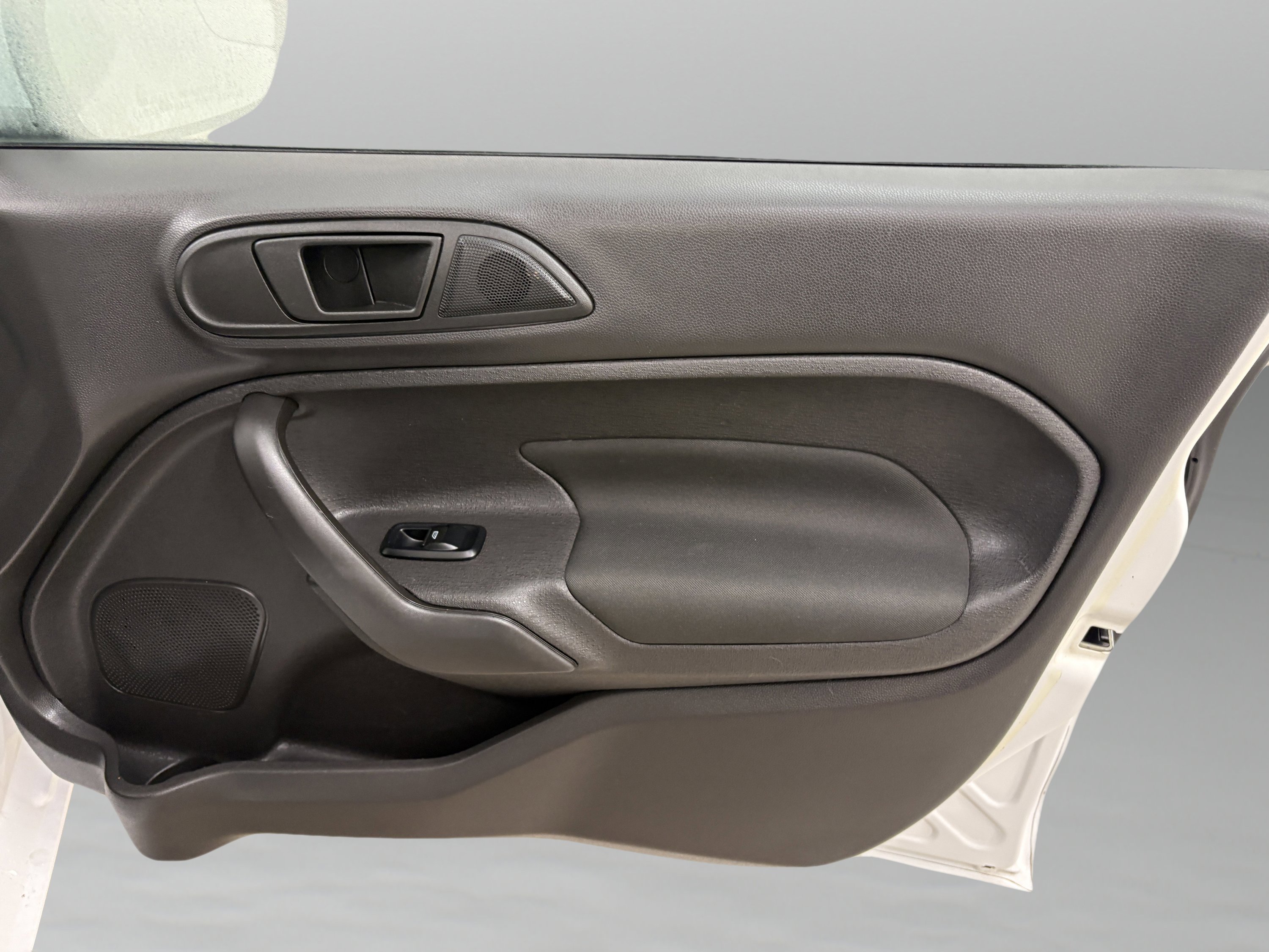 Used 2019 Ford Fiesta SE w/ Equipment Group 201A image 27