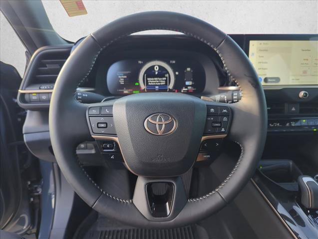 Certified 2025 Toyota Crown Signia AWD/4WD image 12