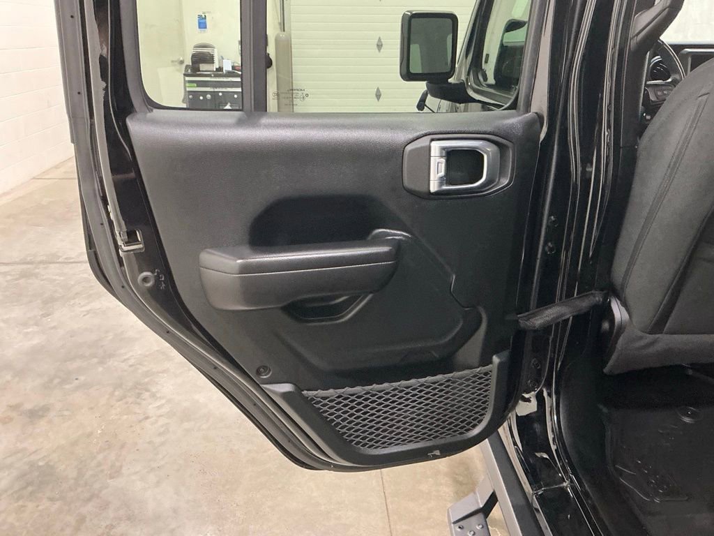 Used 2021 Jeep Wrangler Unlimited Sport image 16