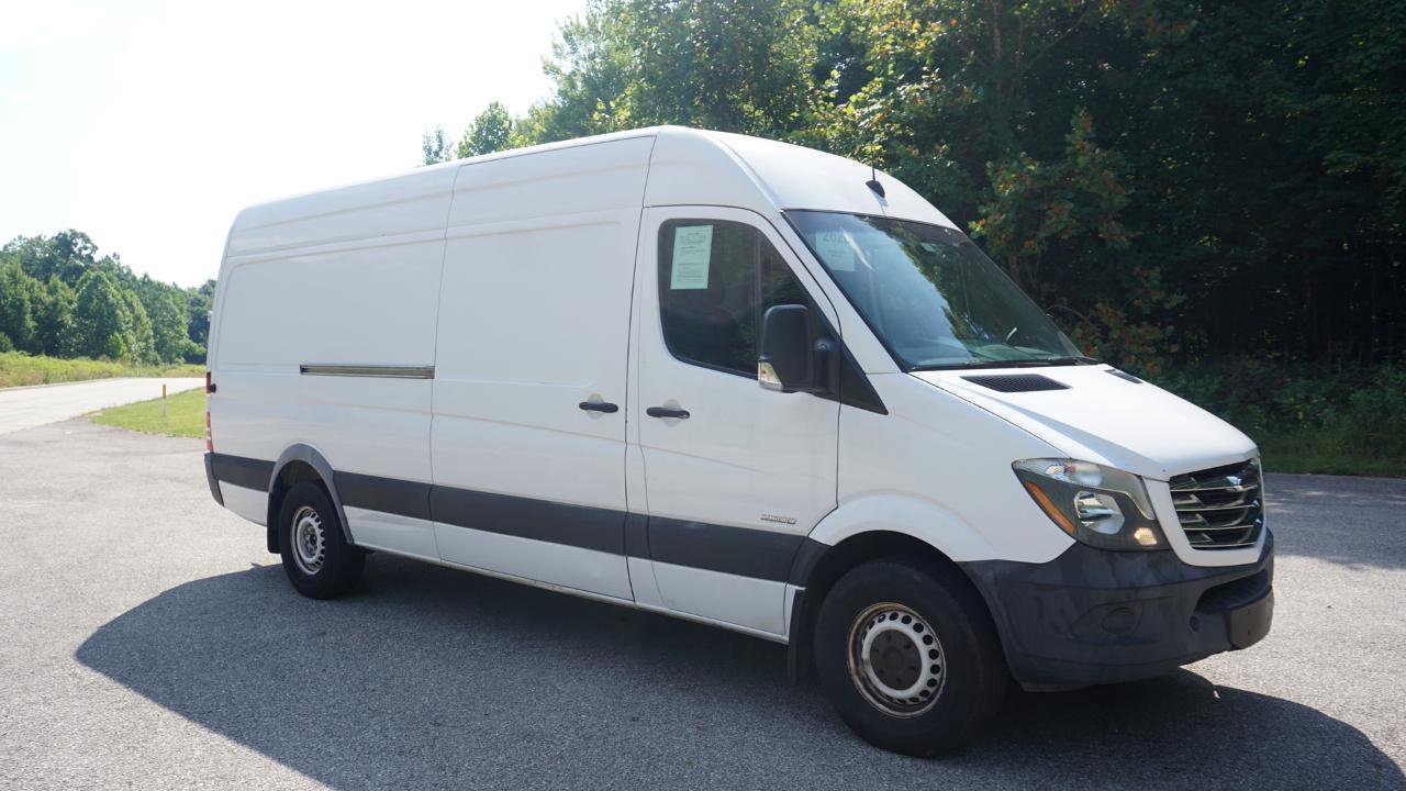 Used 2016 Freightliner Sprinter 2500 RWD image 7