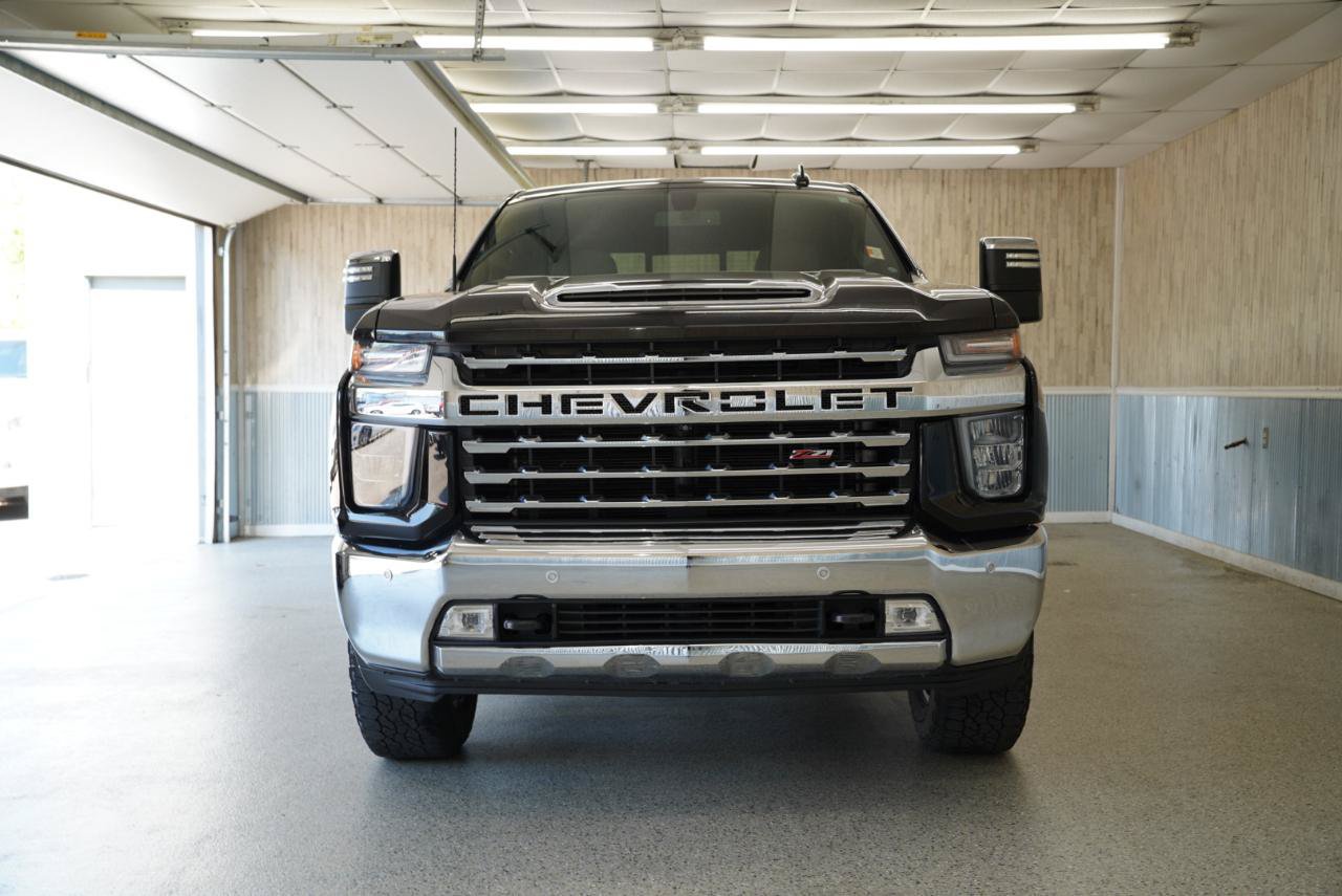 Used 2023 Chevrolet Silverado 2500 LTZ w/ LTZ Plus Package AWD/4WD image 2