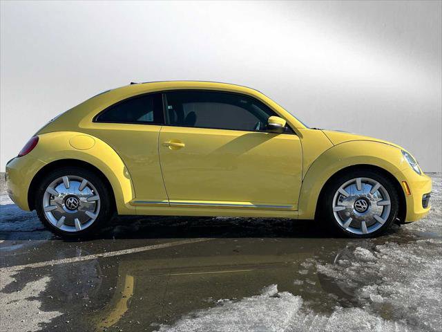 Used 2013 Volkswagen Beetle 2.5 image 2
