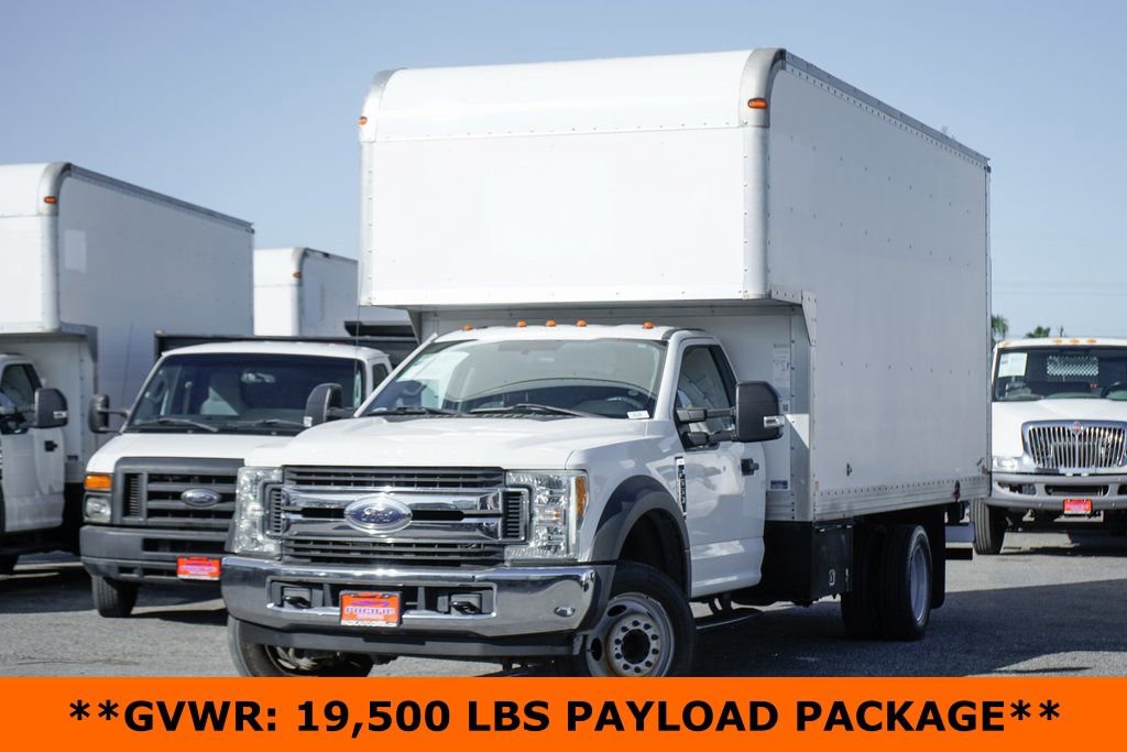 Used 2017 Ford F550 2WD Regular Cab Super Duty image 4