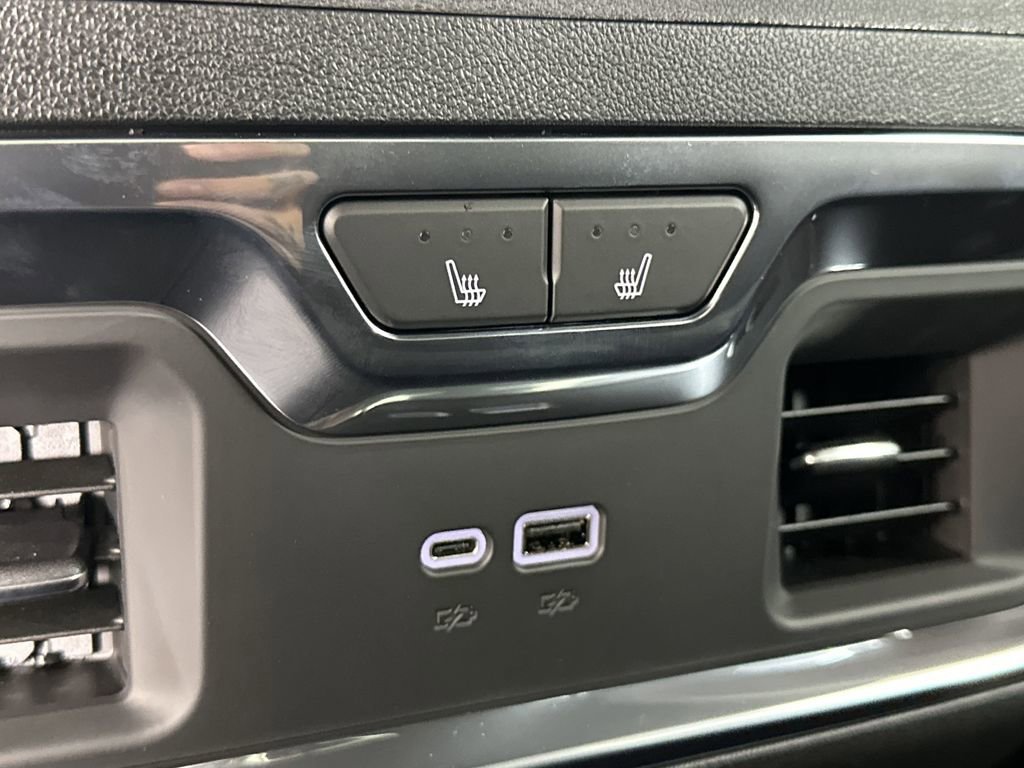 New 2025 GMC Sierra 2500 Denali w/ Denali Reserve Package image 22