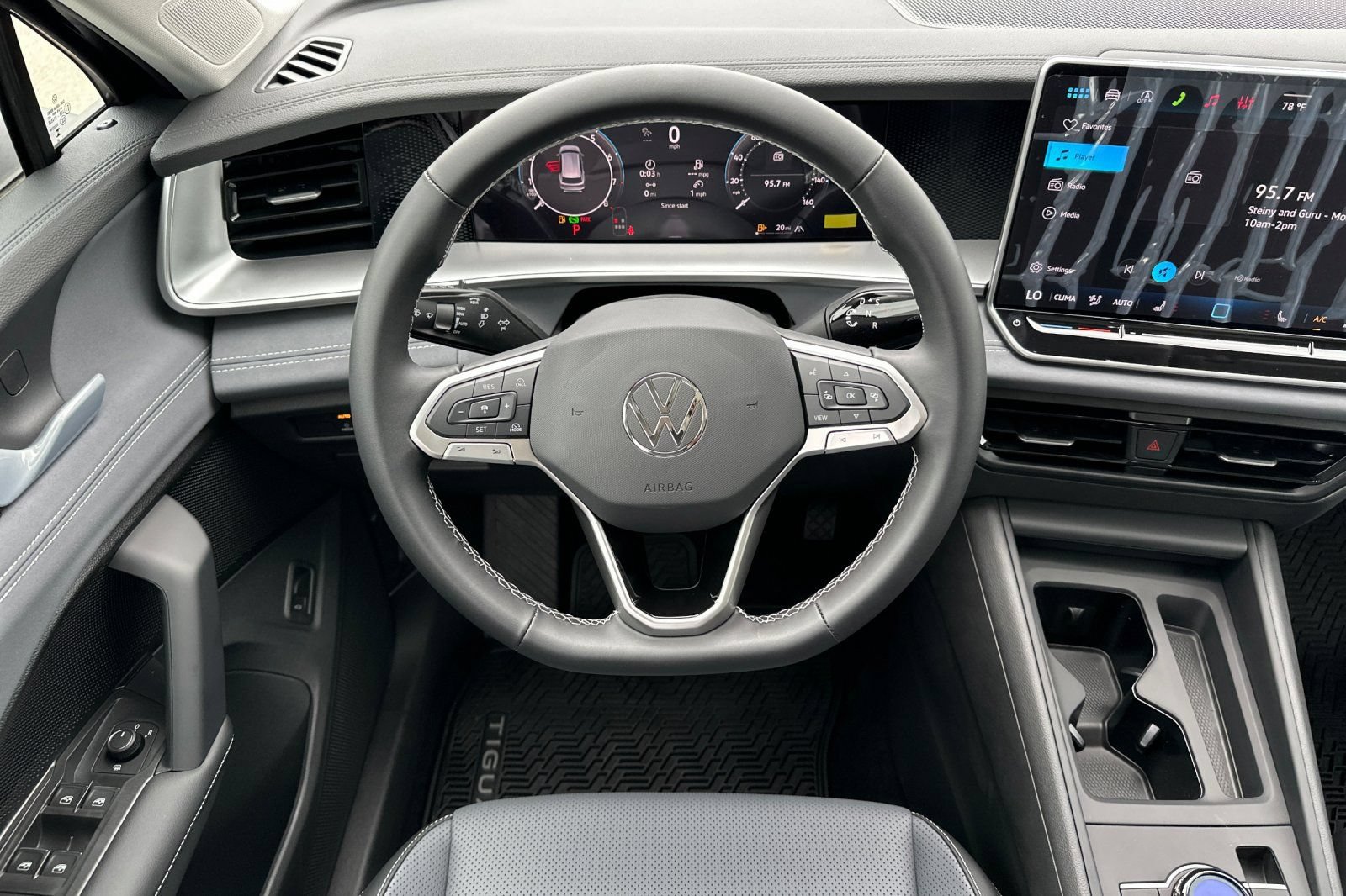 New 2026 Volkswagen Tiguan SE AWD/4WD image 14