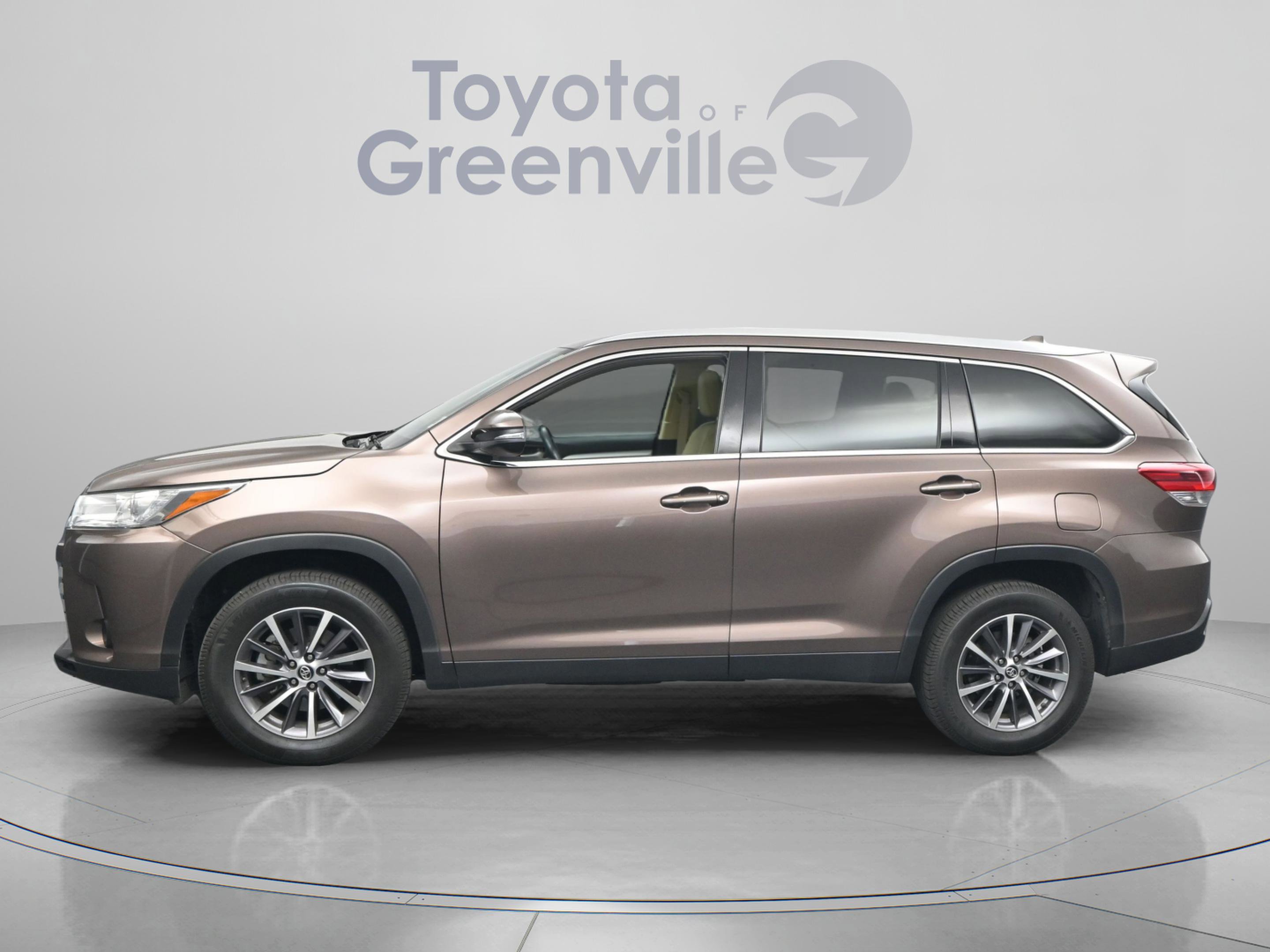 Used 2019 Toyota Highlander XLE image 5