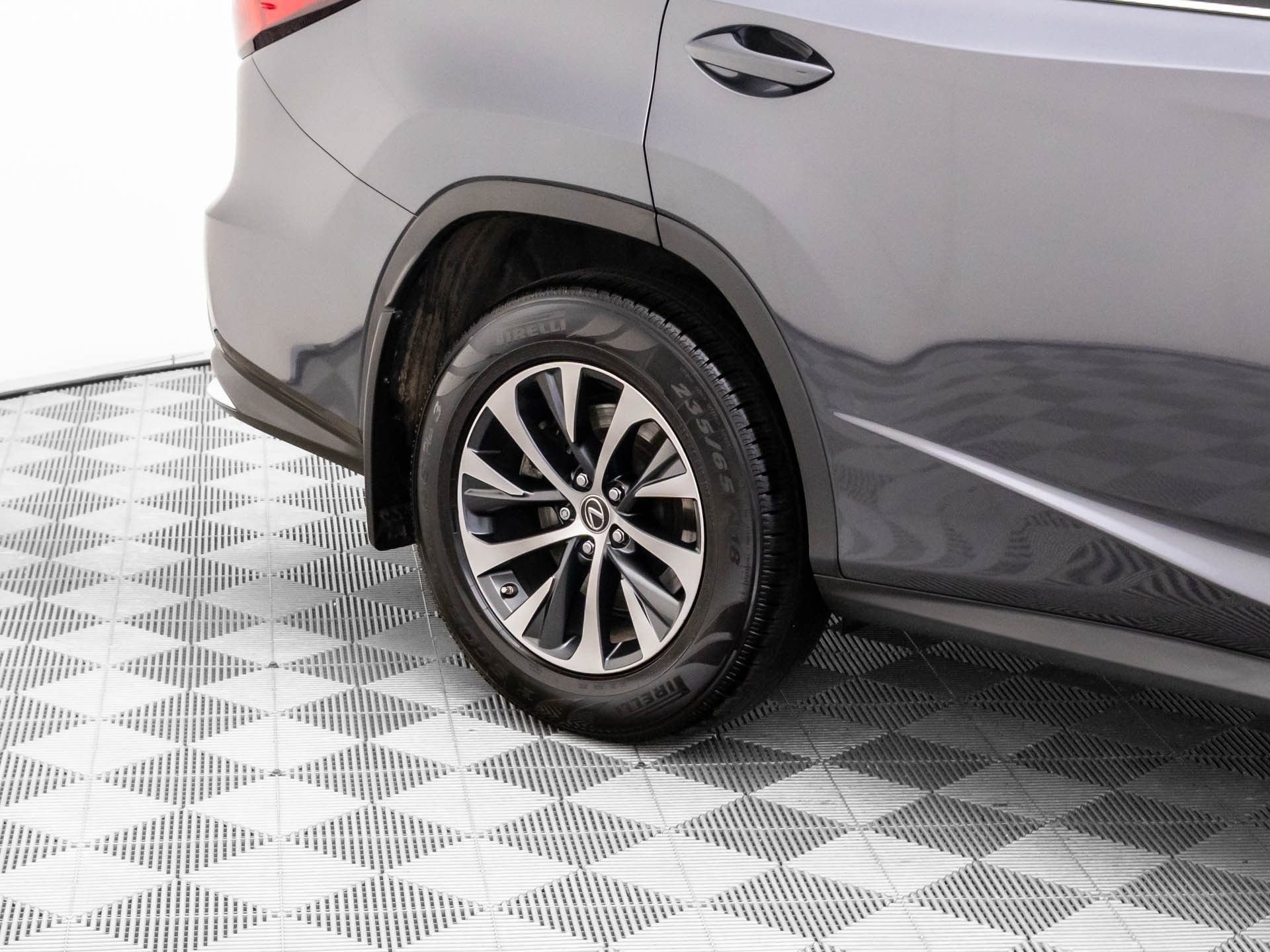 Used 2022 Lexus RX 350L Premium w/ Premium Package image 37