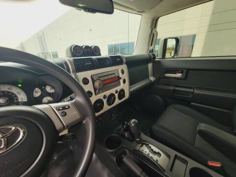 Used 2012 Toyota FJ Cruiser 4WD w/ Convenience Pkg image 16