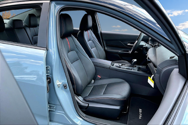 New 2027 Nissan Sentra SR w/ SR Premium Package FWD image 11