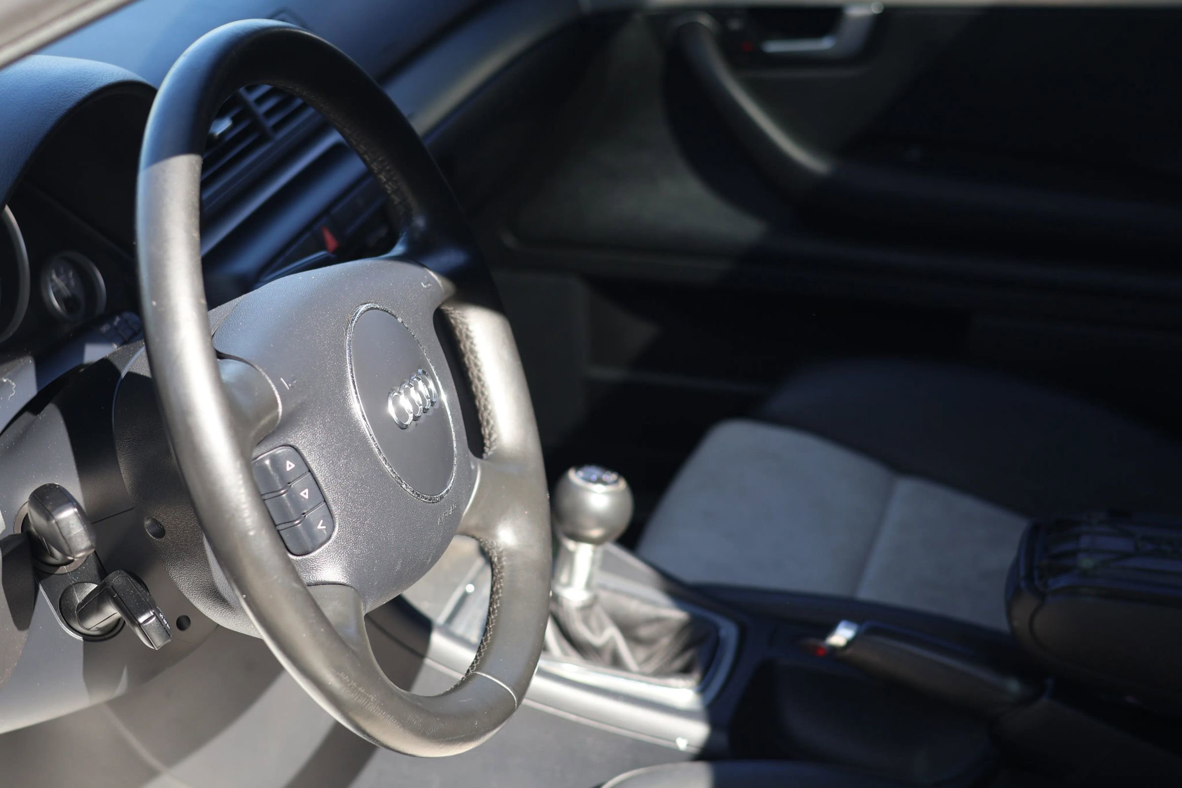 Used 2005 Audi S4 Sedan image 11