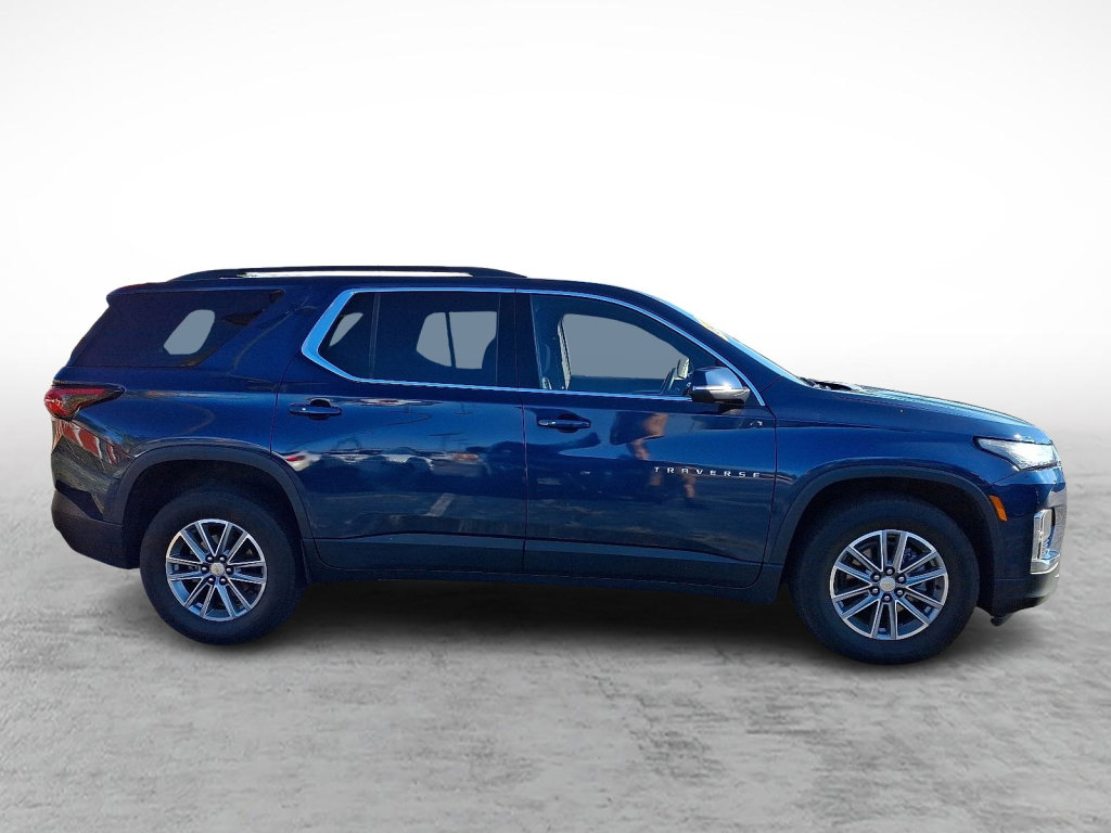 Used 2023 Chevrolet Traverse LT image 6
