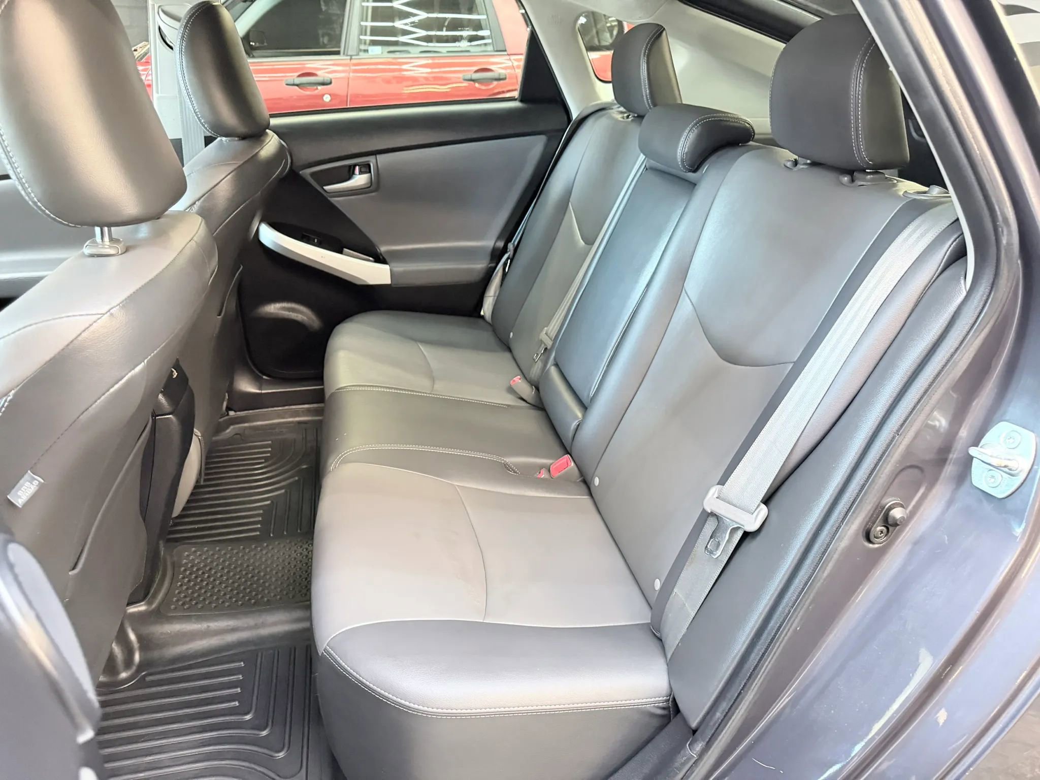 Used 2014 Toyota Prius Four w/ Solar Roof Package FWD image 24