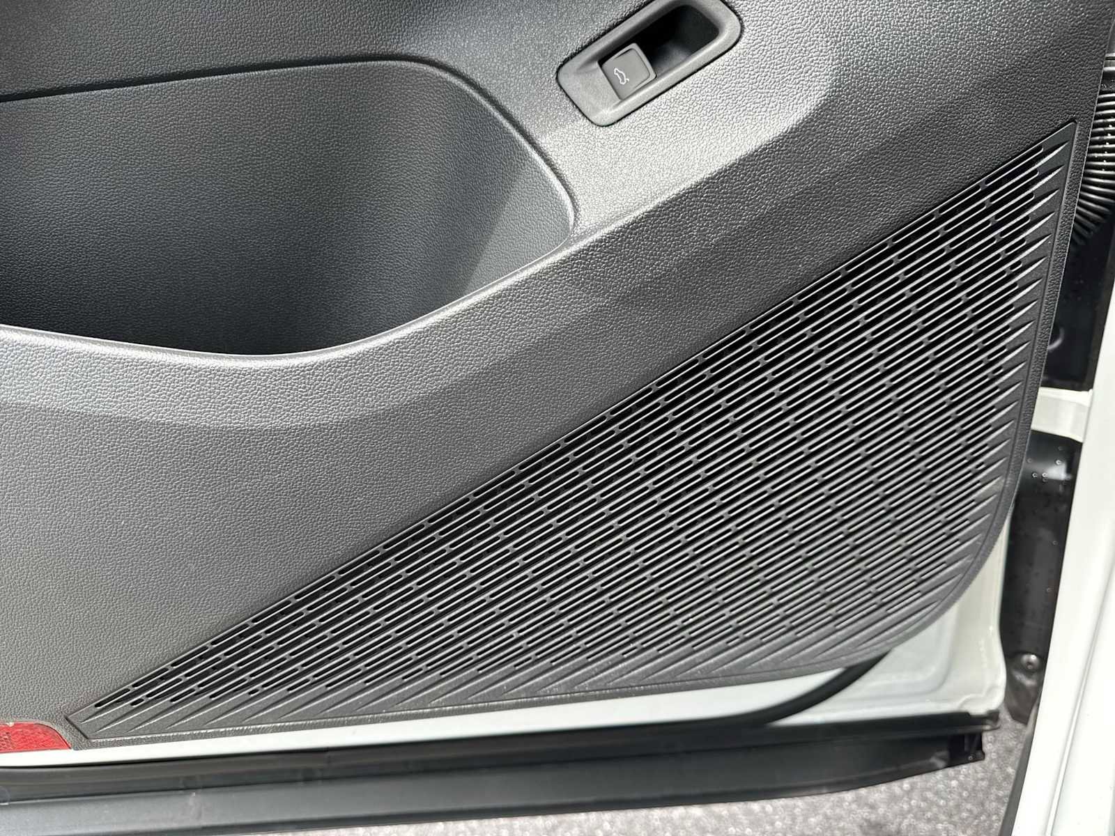 Used 2026 Volkswagen Atlas Cross Sport SE image 36