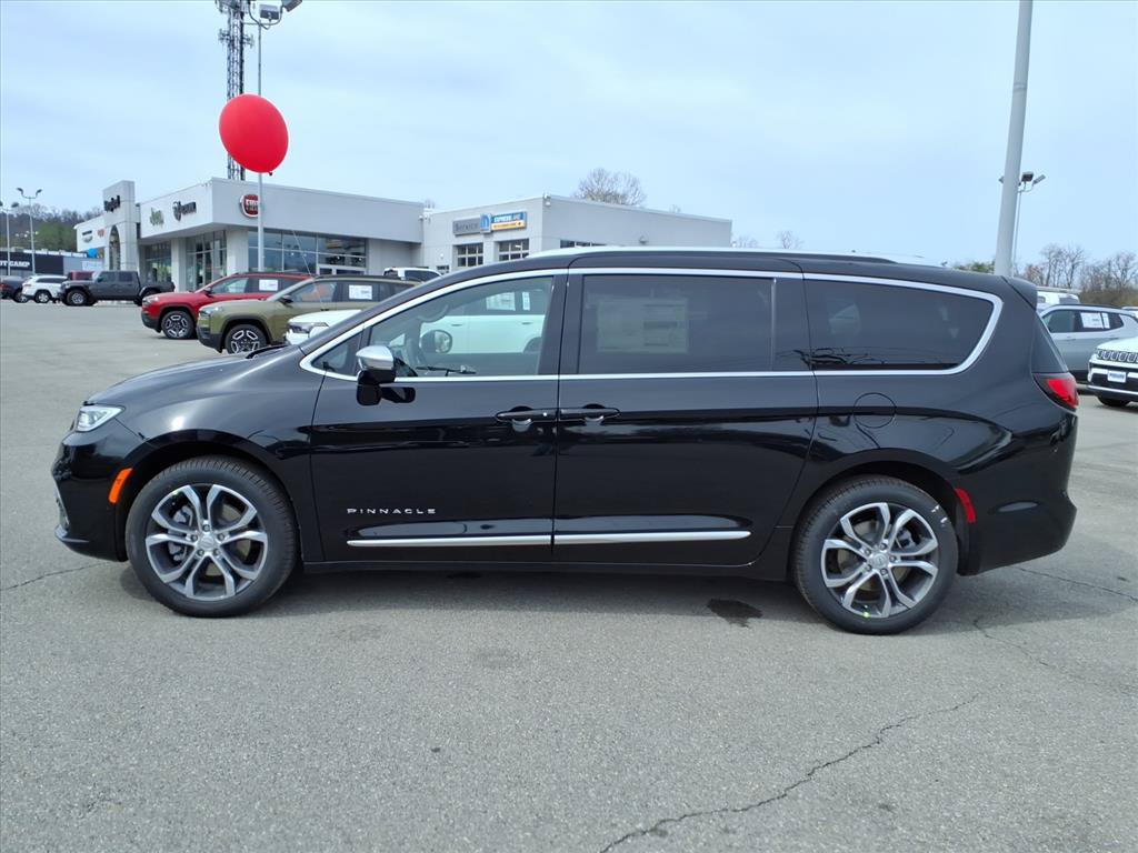 New 2026 Chrysler Pacifica Pinnacle AWD/4WD image 7