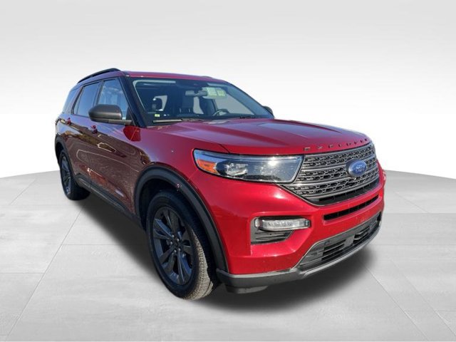 Used 2021 Ford Explorer XLT w/ Equipment Group 202A AWD/4WD image 7