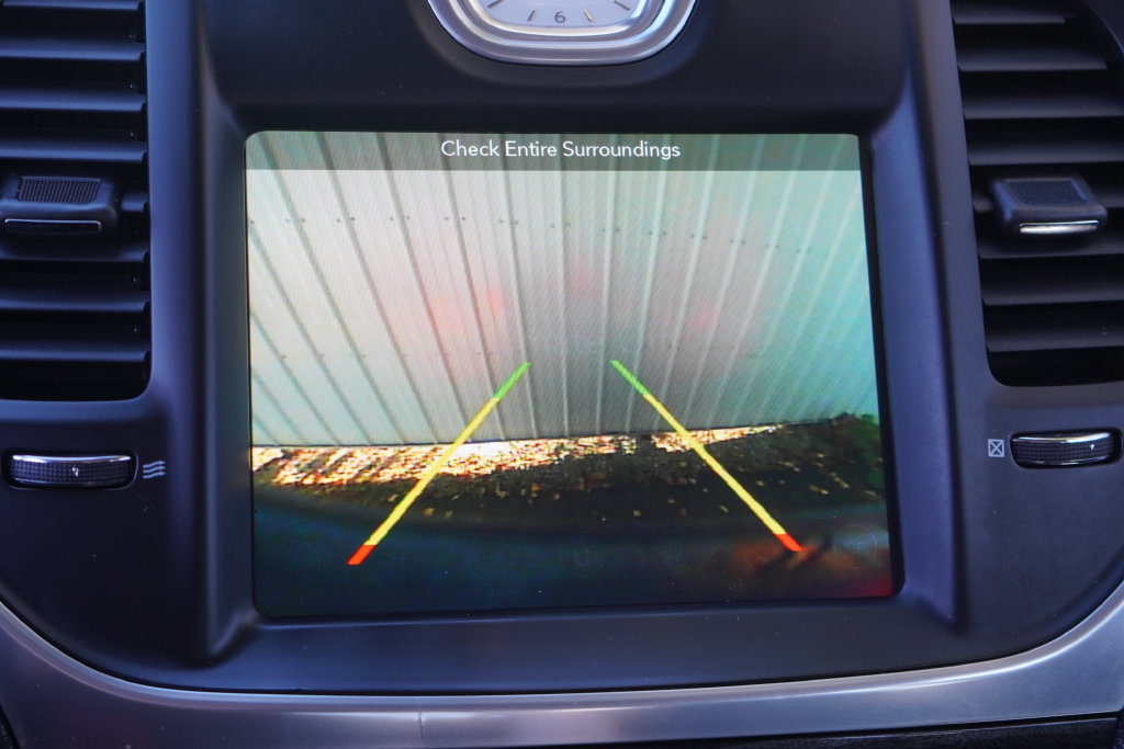 Used 2017 Chrysler 300 Limited w/ Value Package RWD image 28