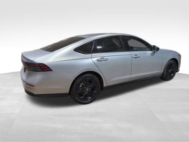 New 2025 Honda Accord SE image 6