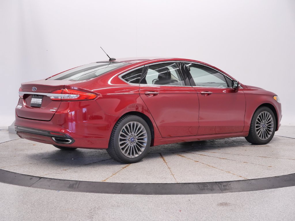 Used 2017 Ford Fusion SE w/ Fusion SE Technology Package FWD image 6