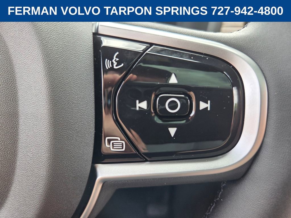 New 2026 Volvo XC90 B6 Plus w/ Protection Package Premier image 29