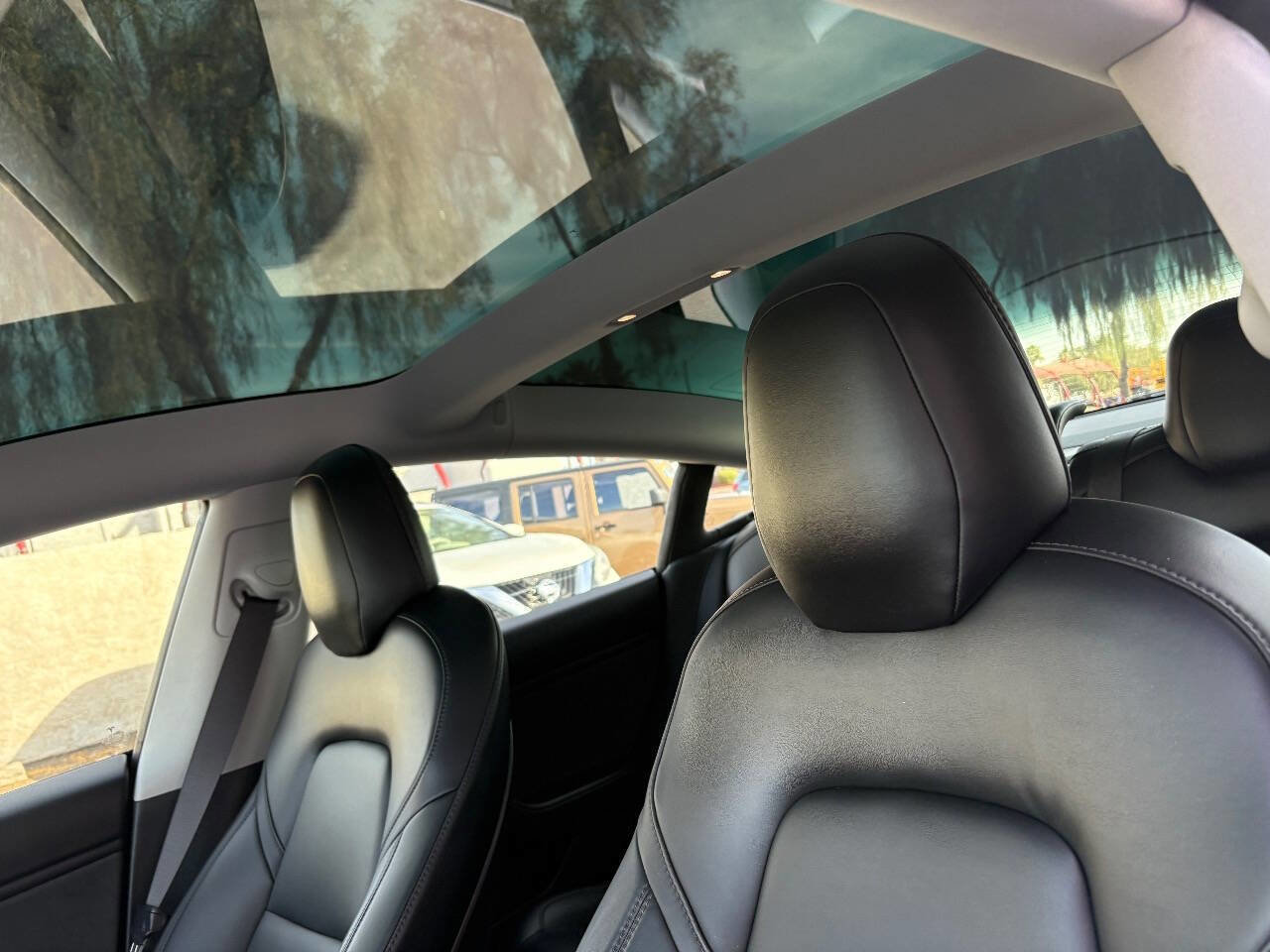 Used 2018 Tesla Model 3 Long Range image 18