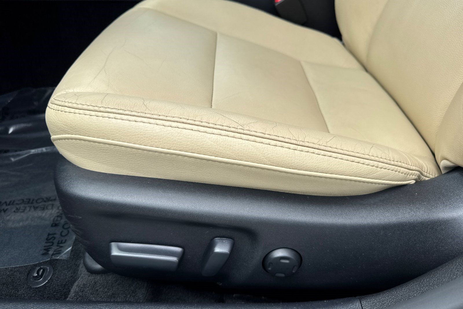 Used 2017 Toyota Avalon Touring w/ All Weather Liner Package FWD image 14