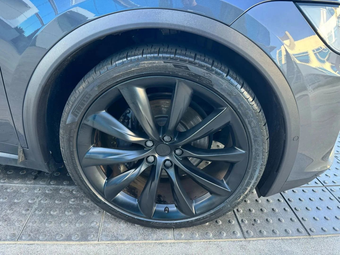 Used 2019 Tesla Model X Long Range image 27