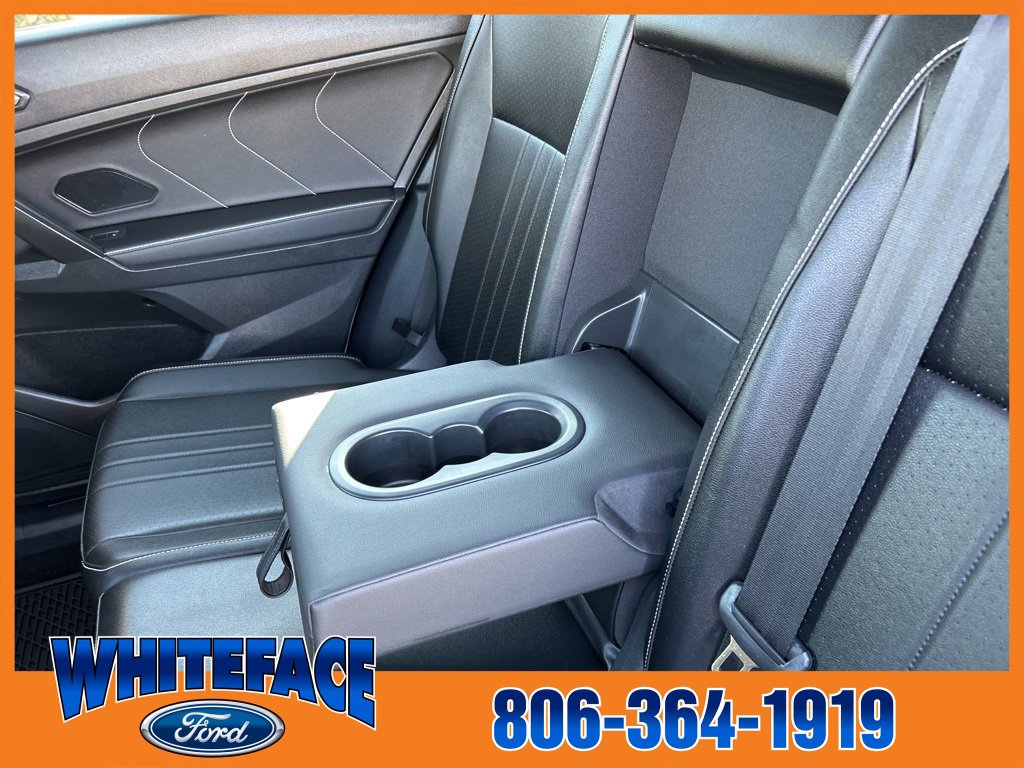 Used 2022 Volkswagen Tiguan SE R-Line image 35