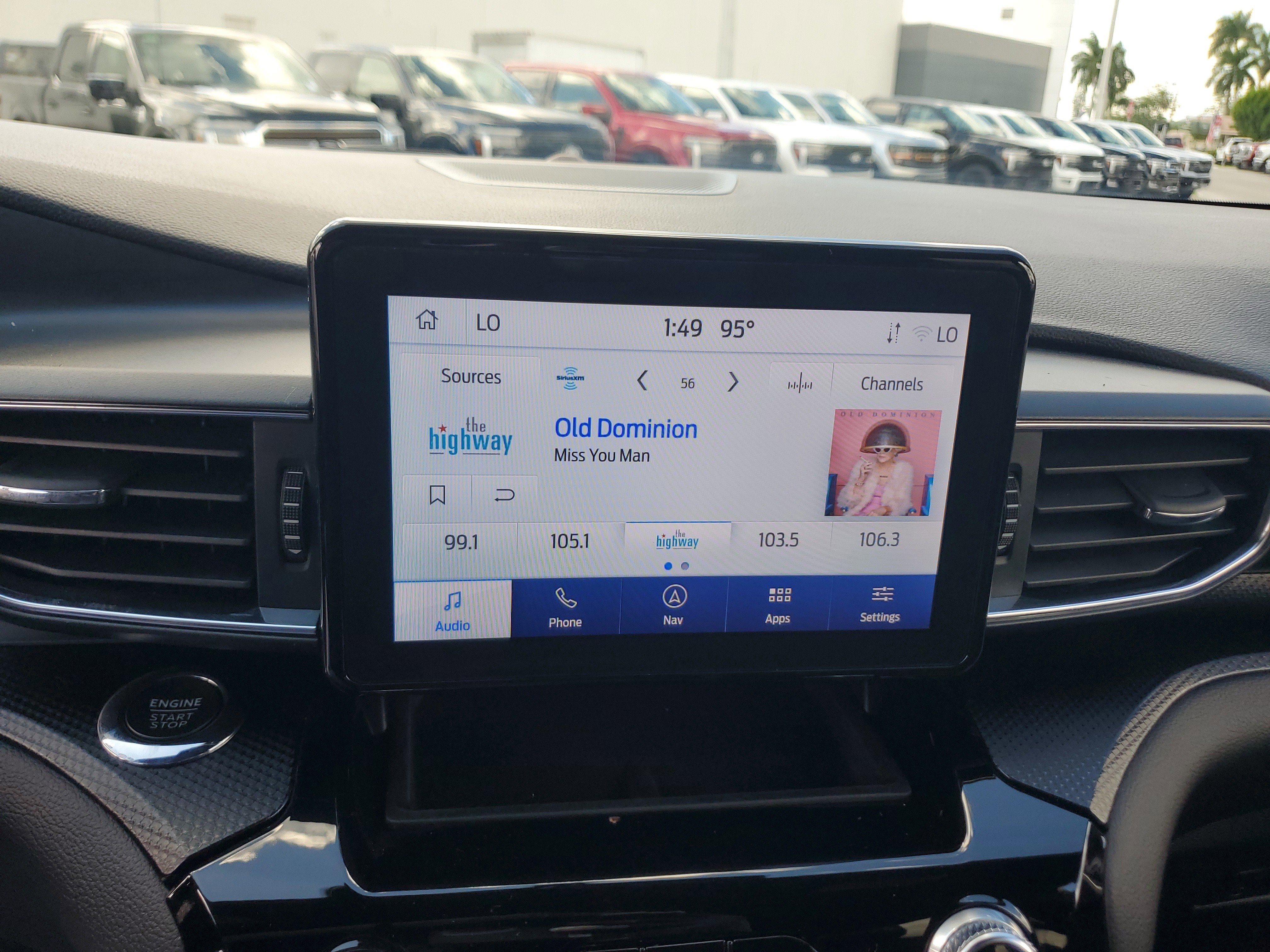 Used 2022 Ford Explorer ST-Line image 26