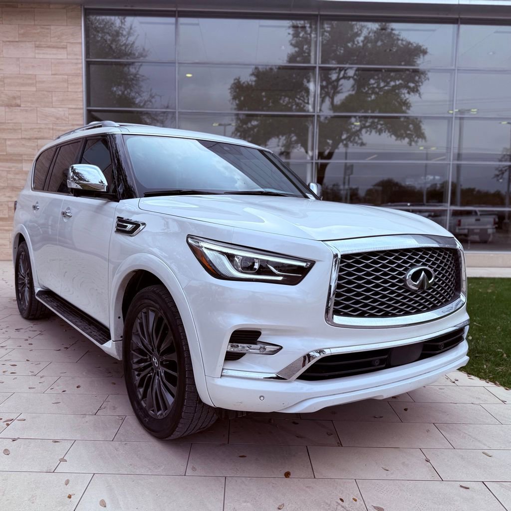 Used 2023 INFINITI QX80 Sensory w/ Cargo Package image 4