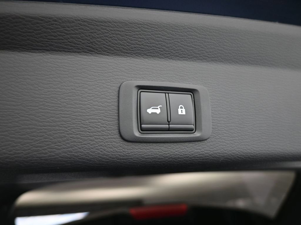 Used 2023 Mitsubishi Outlander SE image 47