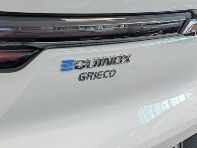 Used 2026 Chevrolet Equinox EV LT image 11