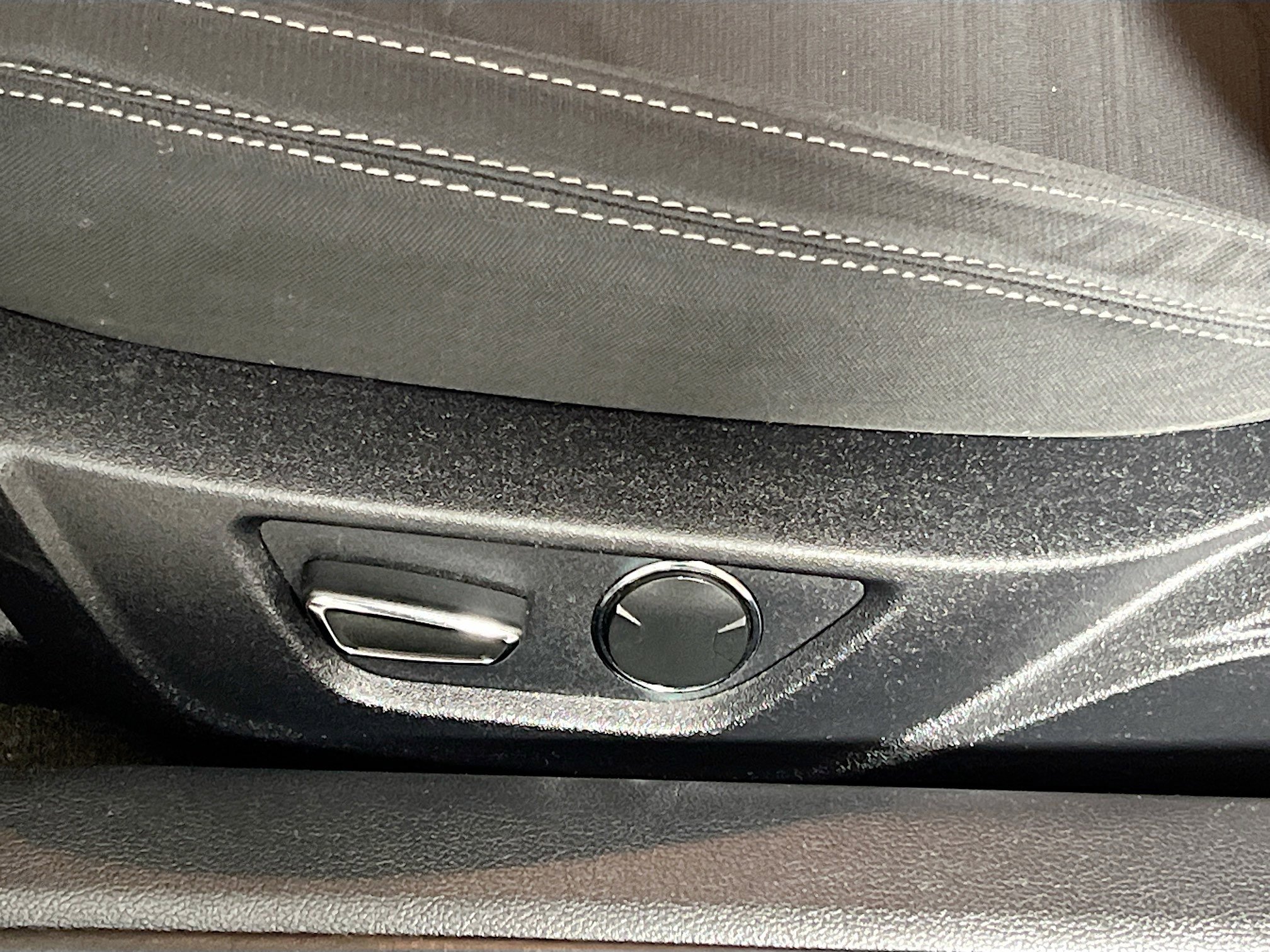 Used 2017 Ford Mustang Coupe image 16
