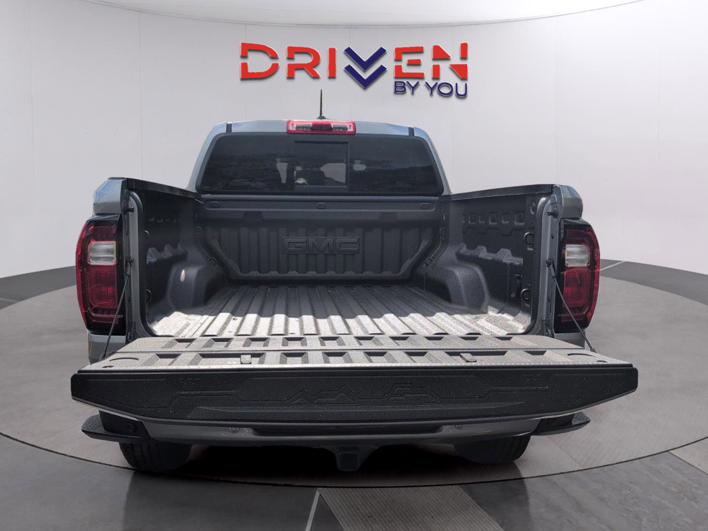 New 2026 GMC Canyon Elevation w/ Convenience Package image 5