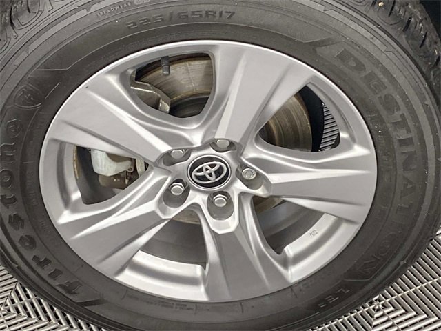 Used 2024 Toyota RAV4 XLE image 26
