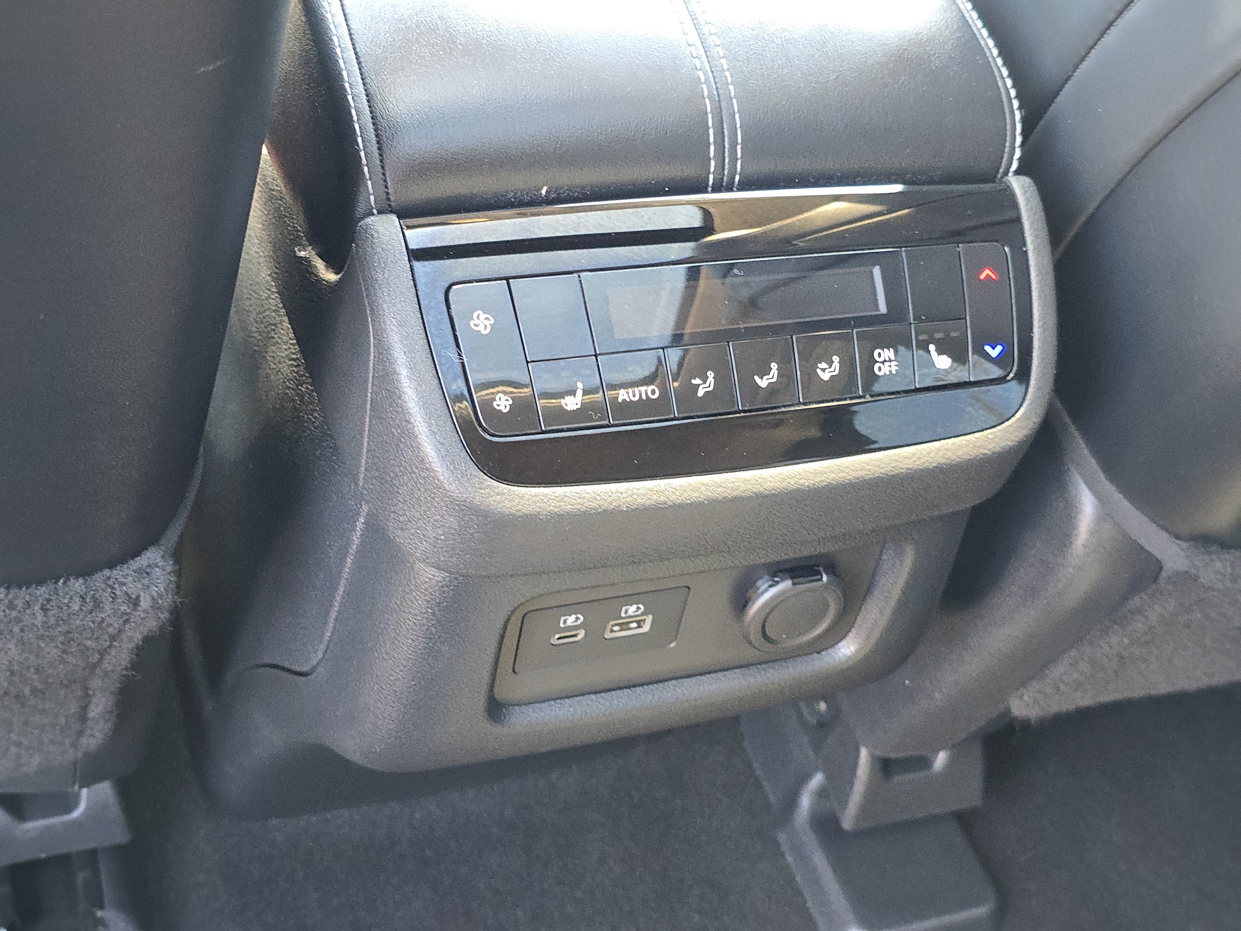 Used 2023 INFINITI QX60 Luxe AWD/4WD image 22