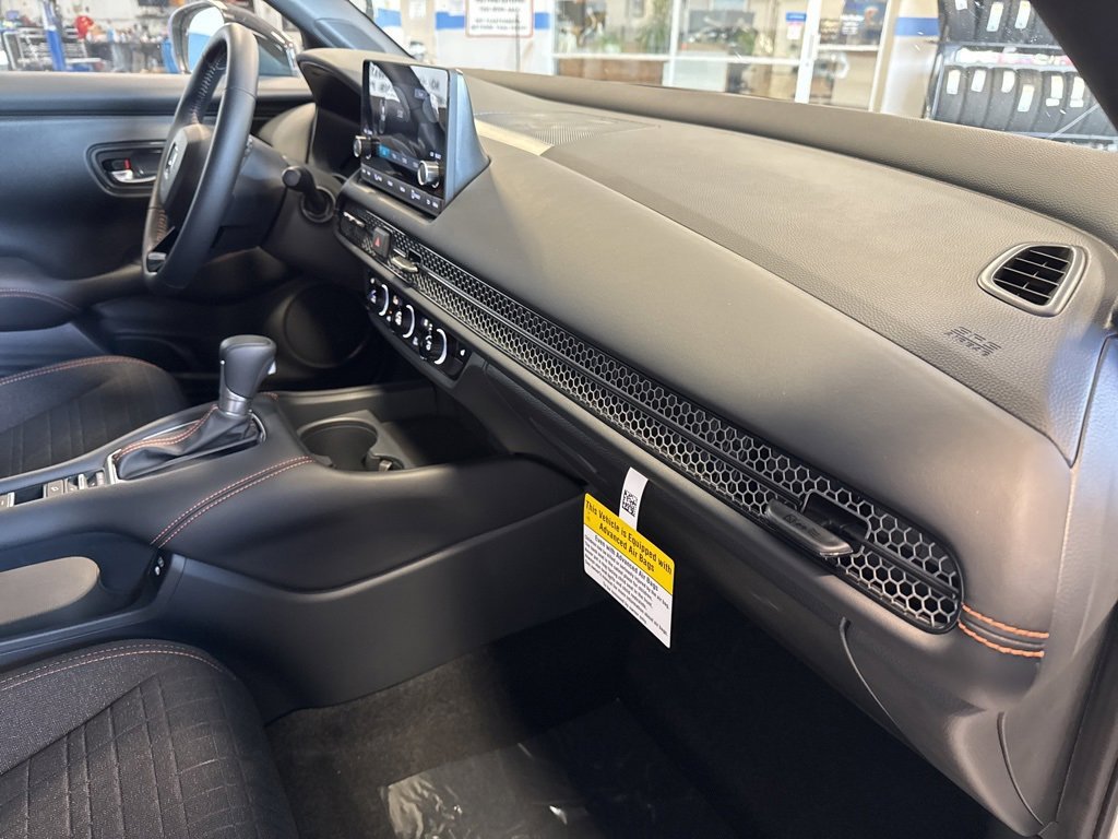 New 2025 Honda HR-V Sport image 28