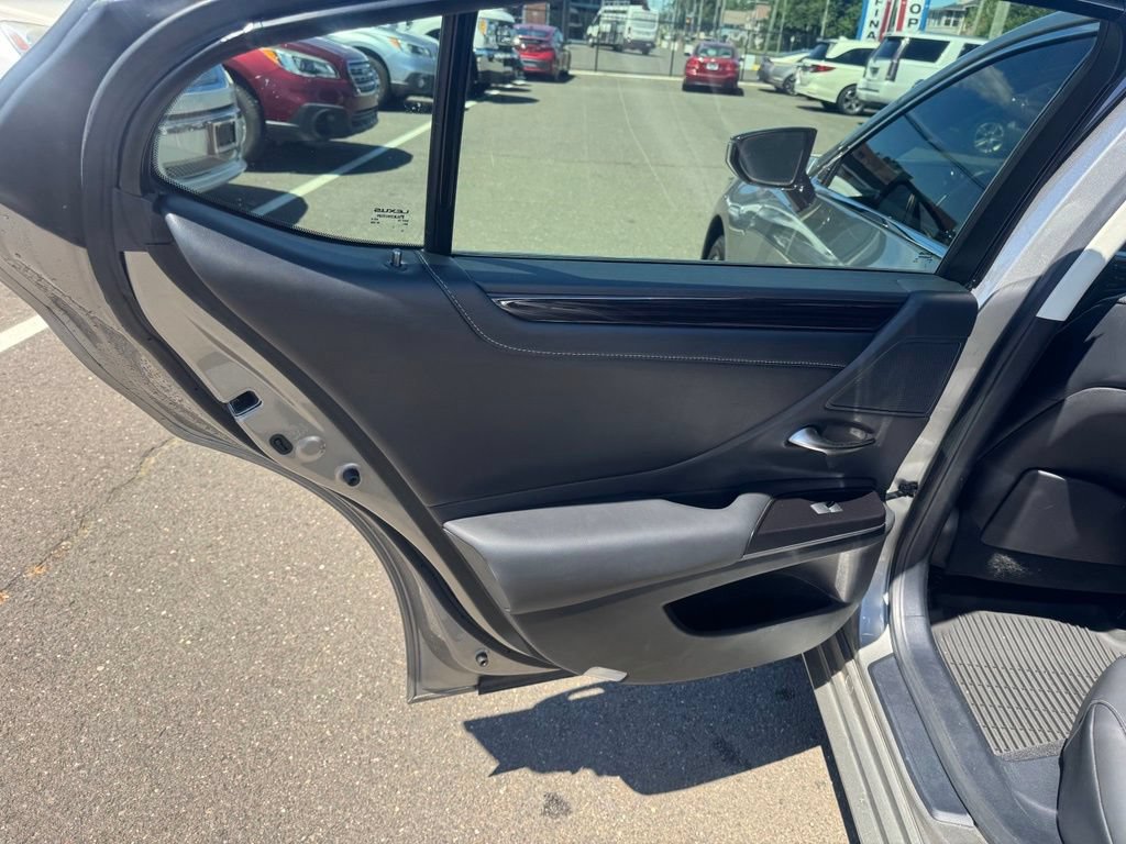 Used 2020 Lexus ES 350 w/ Premium Package FWD image 26