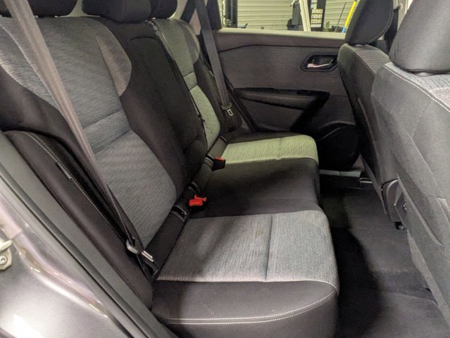 Used 2023 Nissan Rogue SV image 19