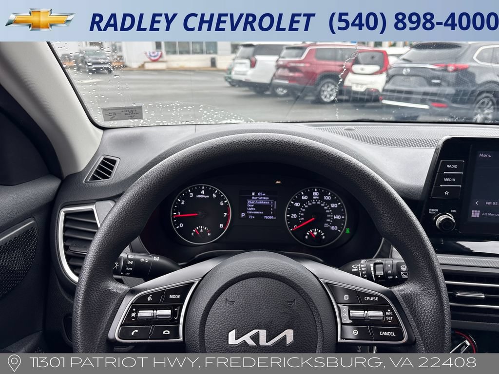 Used 2023 Kia Seltos LX AWD/4WD image 6