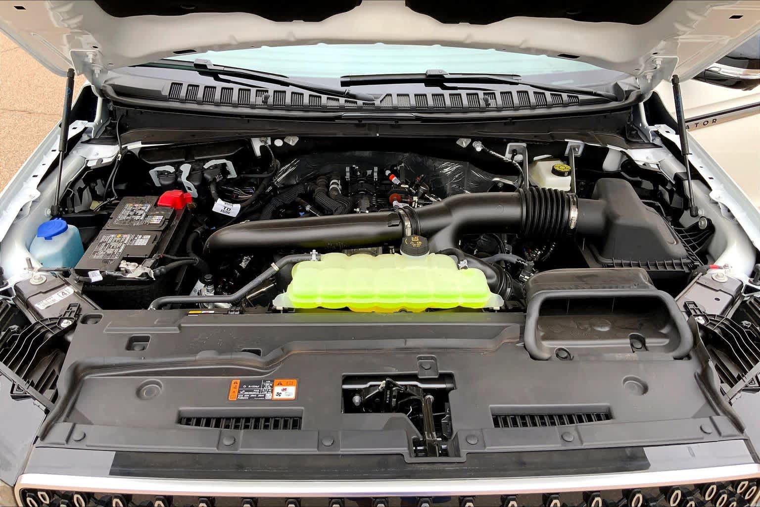 New 2026 Lincoln Navigator L Reserve AWD/4WD image 16