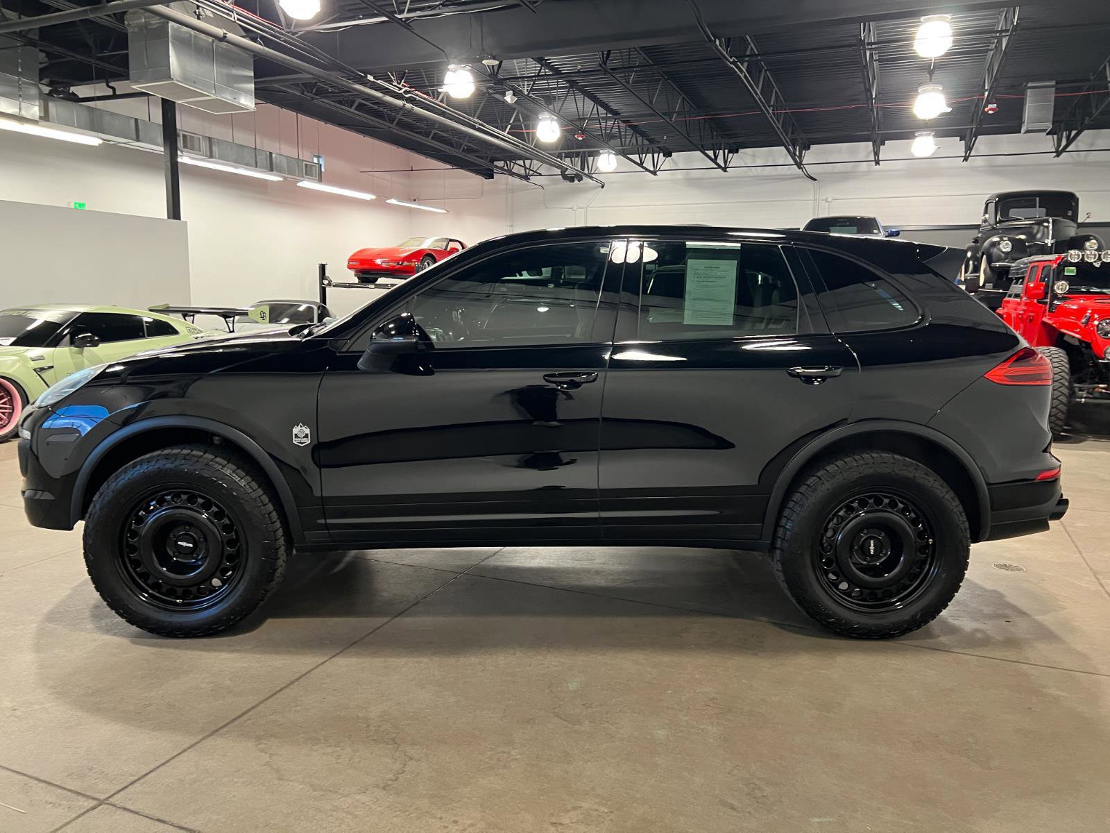 Used 2016 Porsche Cayenne S AWD/4WD image 6