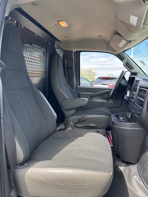 Used 2024 Chevrolet Express 2500 w/ Driver Convenience Package RWD image 11
