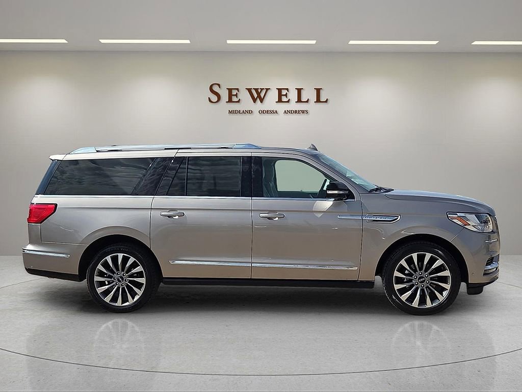 Used 2020 Lincoln Navigator L Reserve w/ Luxury Package AWD/4WD image 6