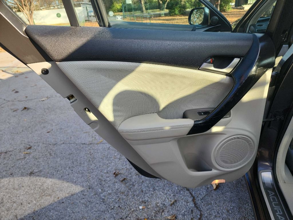 Used 2010 Acura TSX Sedan image 24