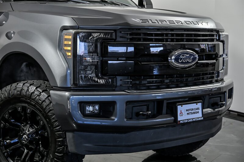 Used 2019 Ford F250 Lariat AWD/4WD image 2