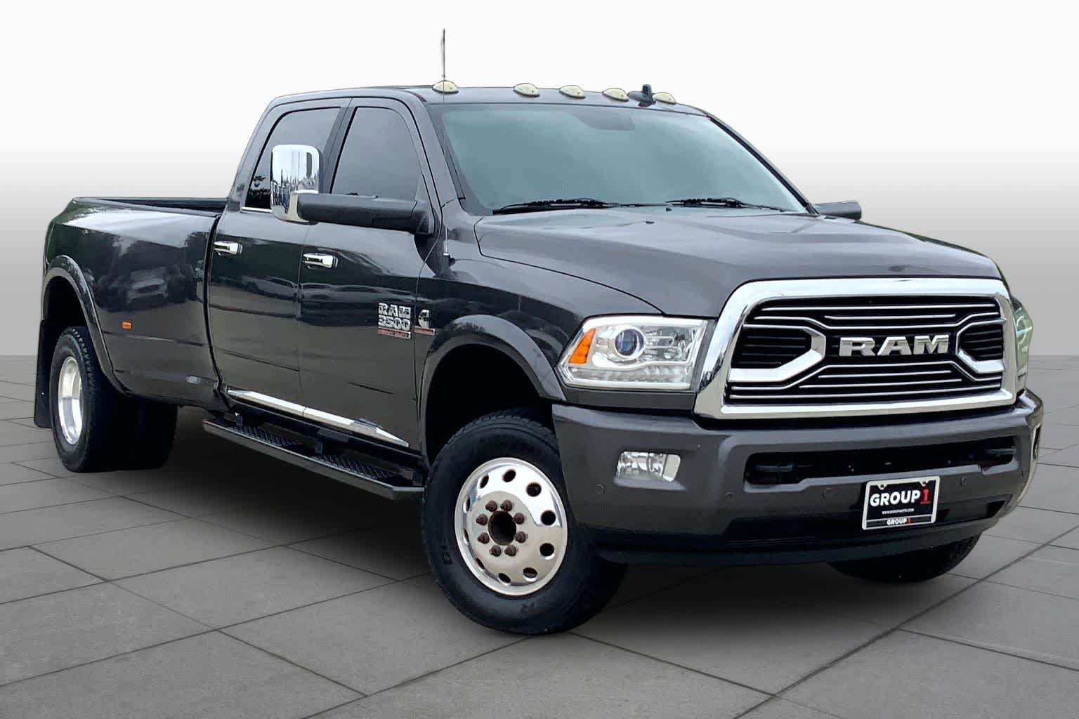Used 2017 RAM 3500 Laramie Longhorn AWD/4WD image 3